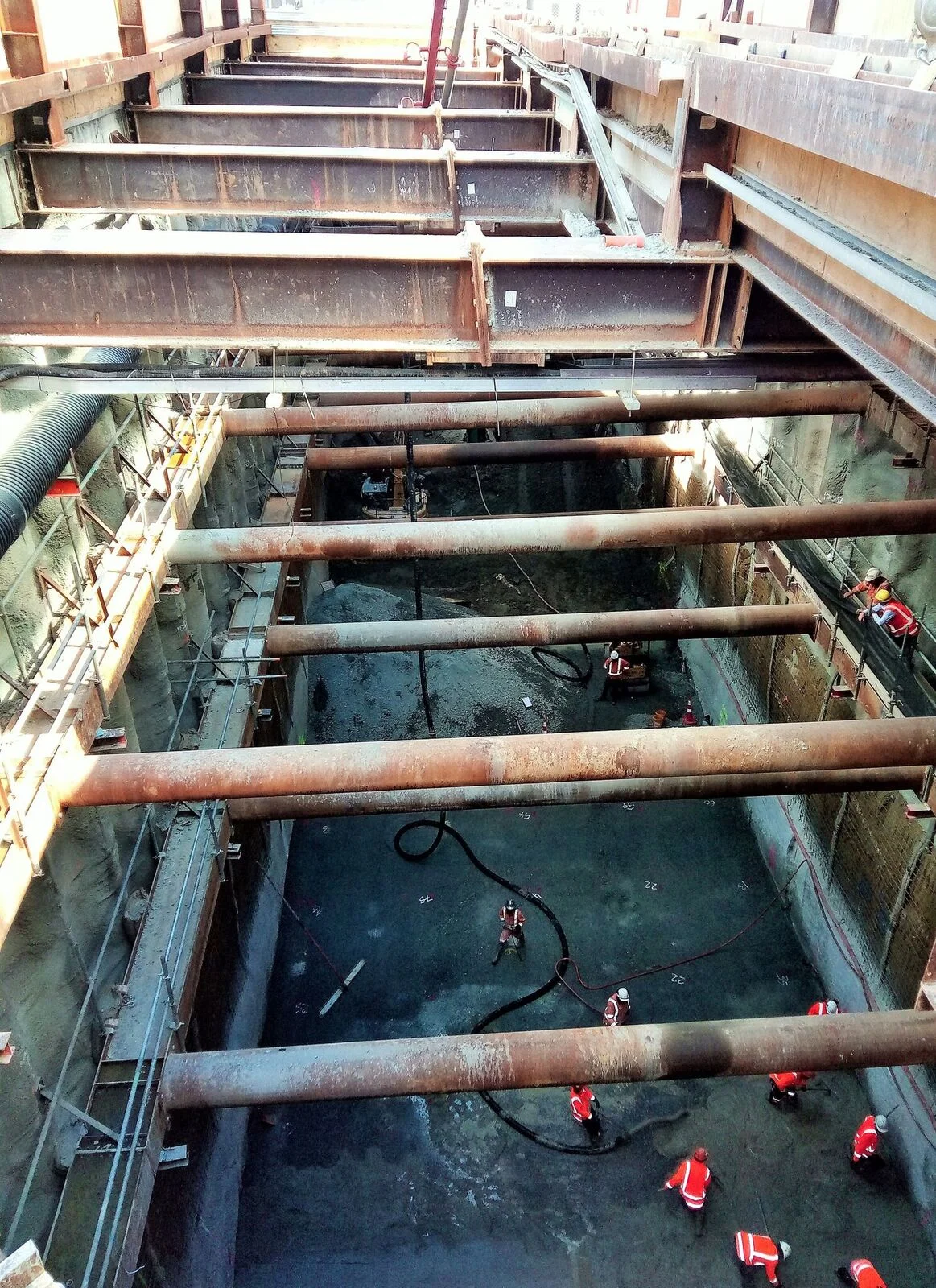 Albert St concrete pour 12 December 2017.jpeg