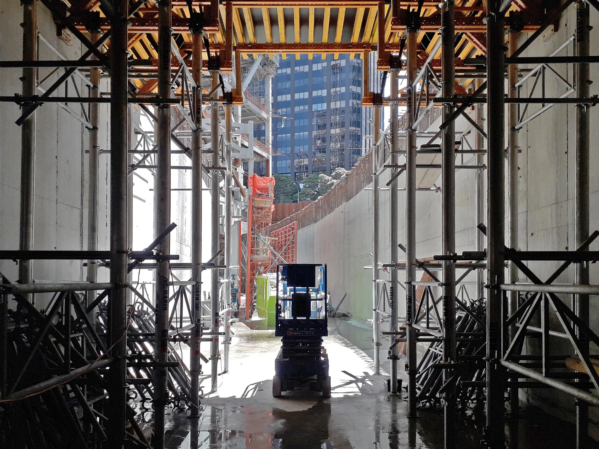 Precinct tunnel roof on Nov 30.jpg
