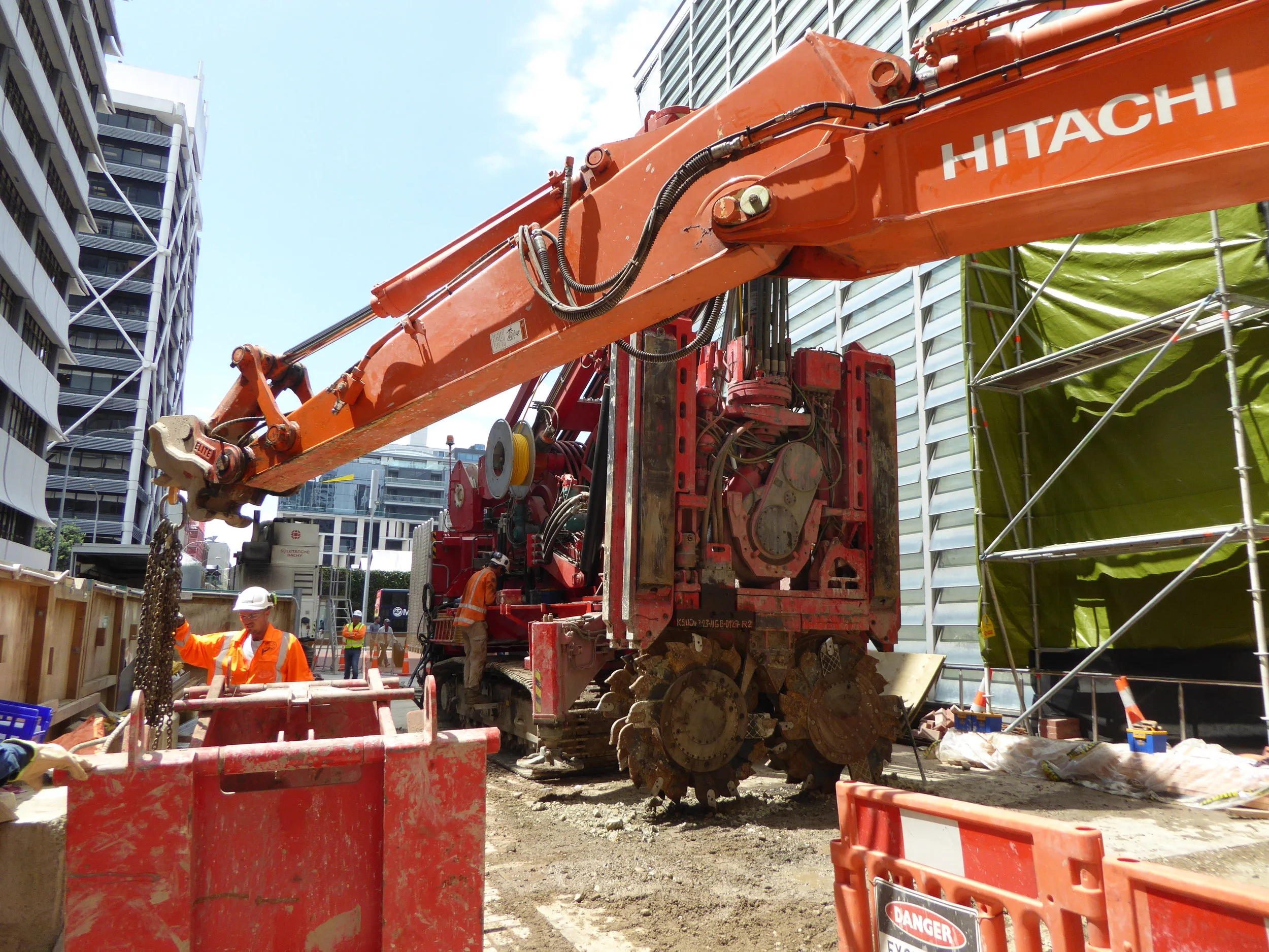 90 tonne compact rig, Sandrine, outside CPO