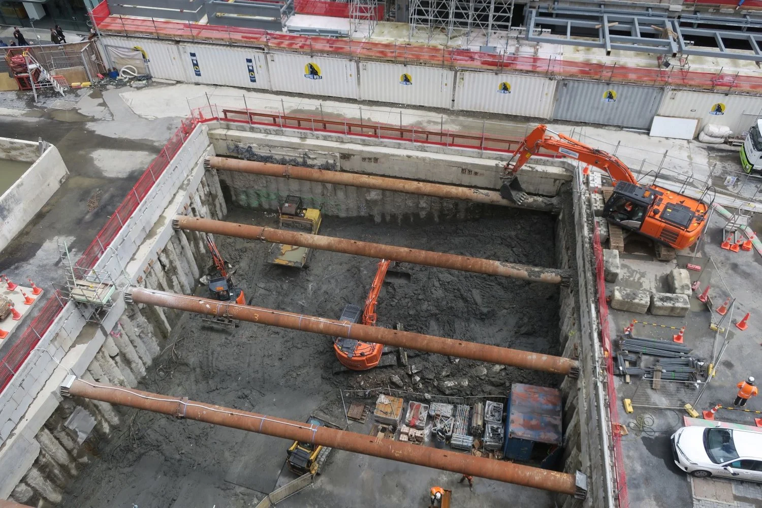 C1 bulk excavation works in the trenches within the CPO building and Lower Queen Street in preparation for upcoming tunnel box construction works.