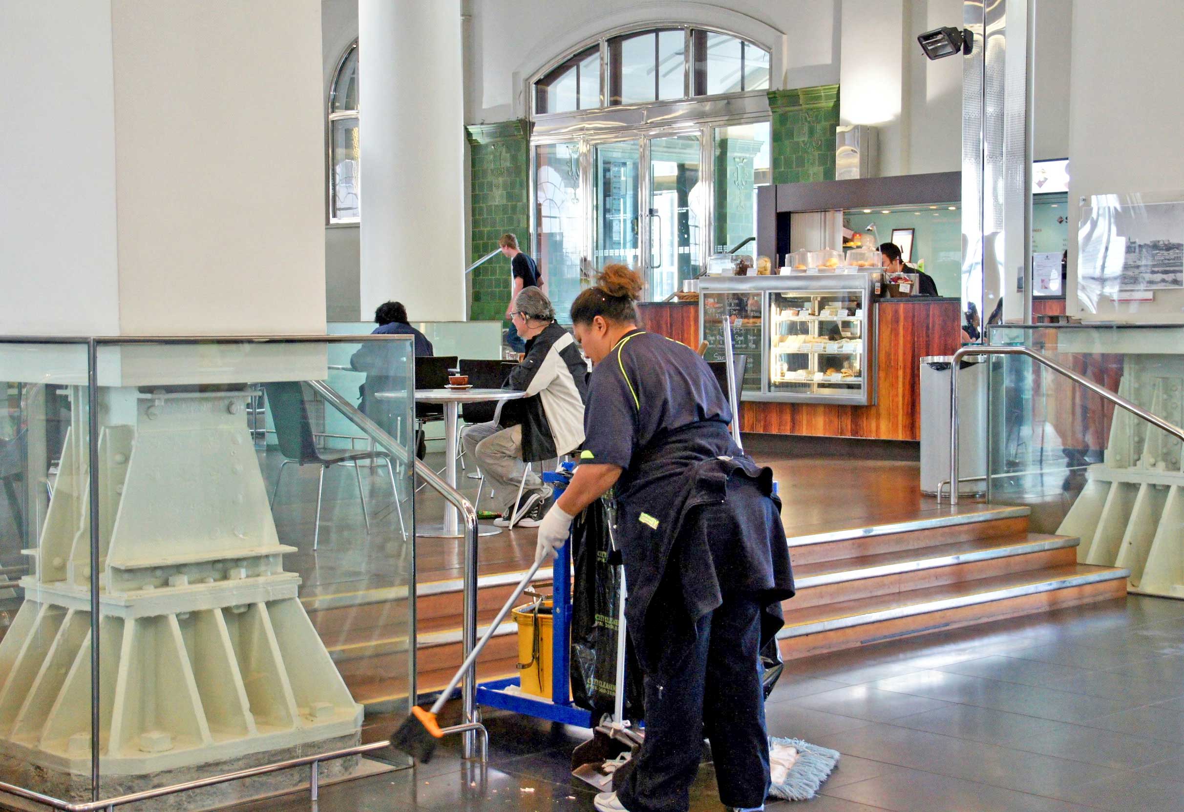 Britomart_train_station_interior_2.jpeg