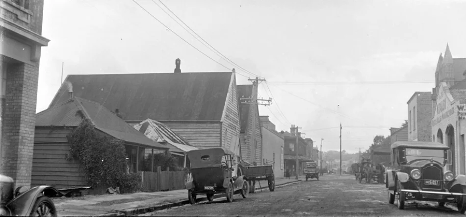 1925: Looking south from Federal St towards Wellesley St West (Sir George Grey Special Collections, Auckland Libraries, 4-2040)