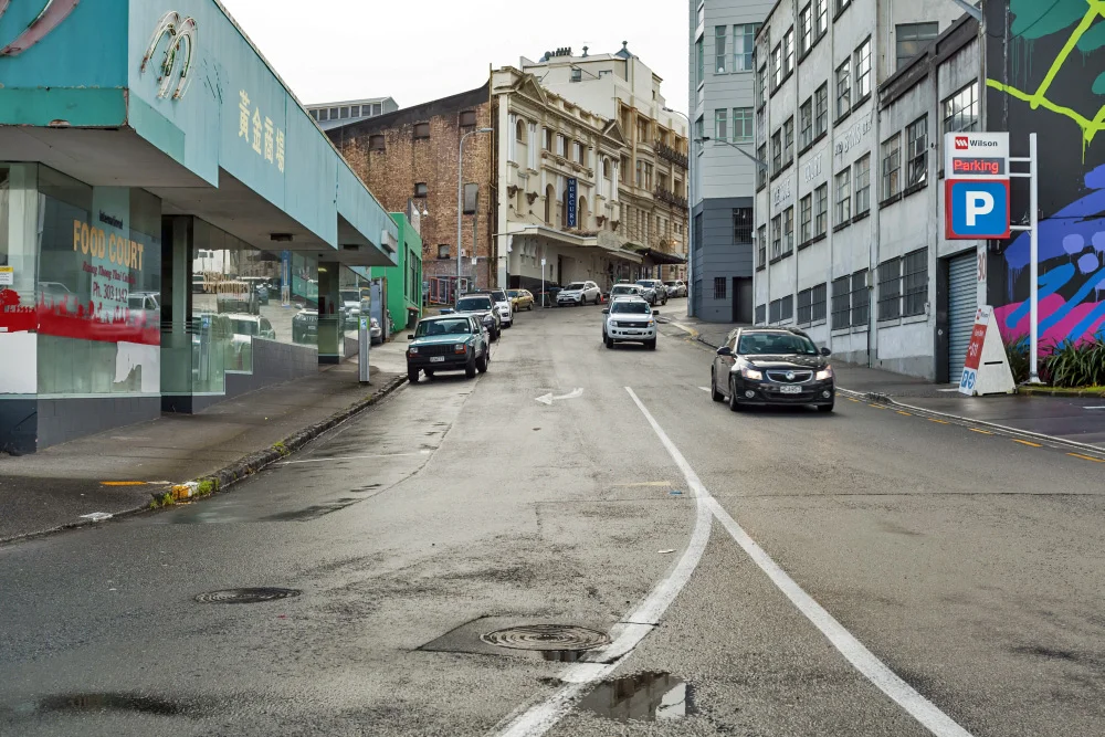 MERCURY LANE: The Mercury Theatre is on the left. The theatre, originally called The King's Theatre, was opened in 1910 as the country's first purpose built picture and performing arts theatre. (Photo: Sir George Grey Special Collections, Auckland Libraries, 1407-133).