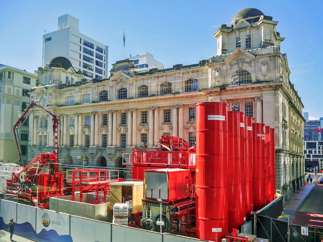 The silos were part of a specialised bentonite plant, shipped over from France by CRL contractor Downer Soletanche-Bachy Joint Venture, to help with the construction of those diaphragm walls to support the CPO building foundations and the CRL tunnel box