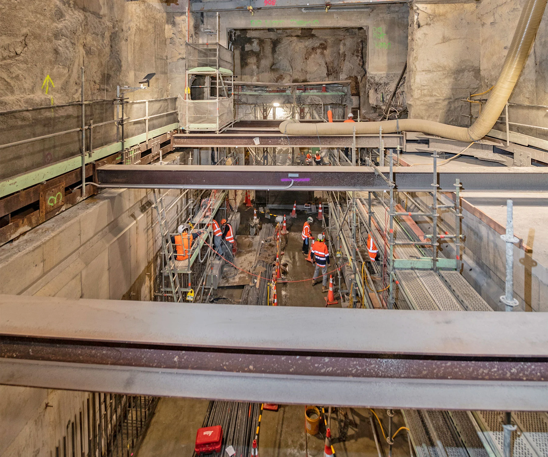 Northern tunnel under the Chief Post Office building
