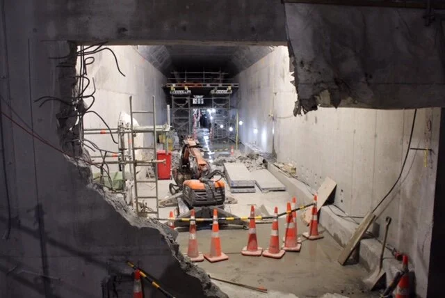 At Britomart, this is the opening through the reinforced concrete wall between the North tunnel and the station