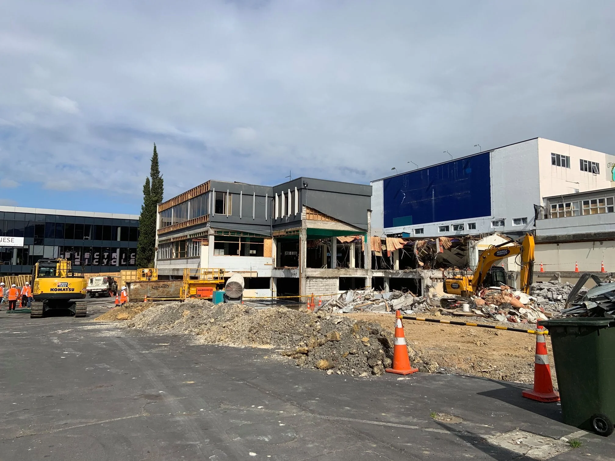  Demolition at Mercury Plaza 