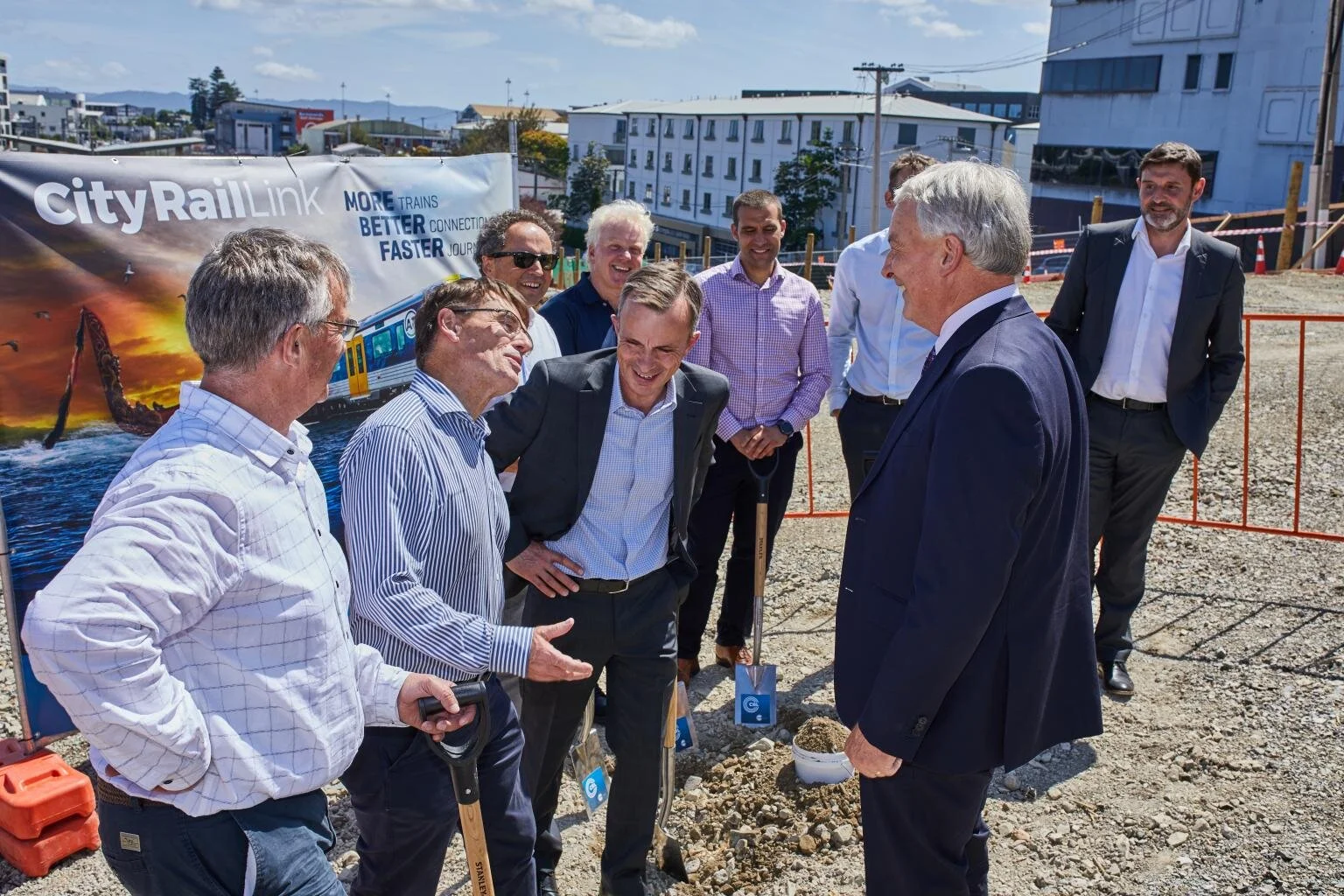  Mayor Phil Goff meets Link Alliance staff at a Mt Eden piling event Feb 2020 