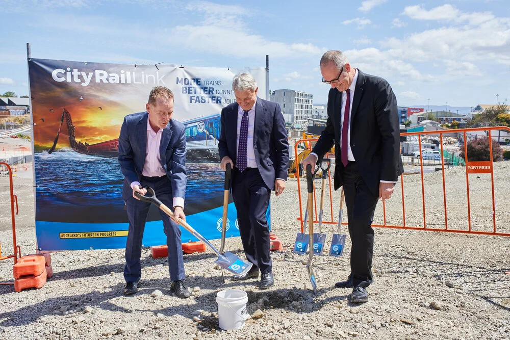  CRL Ltd CE Sean Sweeney, Auckland Mayor Phil Goff and Transport Minister Phil Twyford at the Mt Eden piling event Feb 2020 