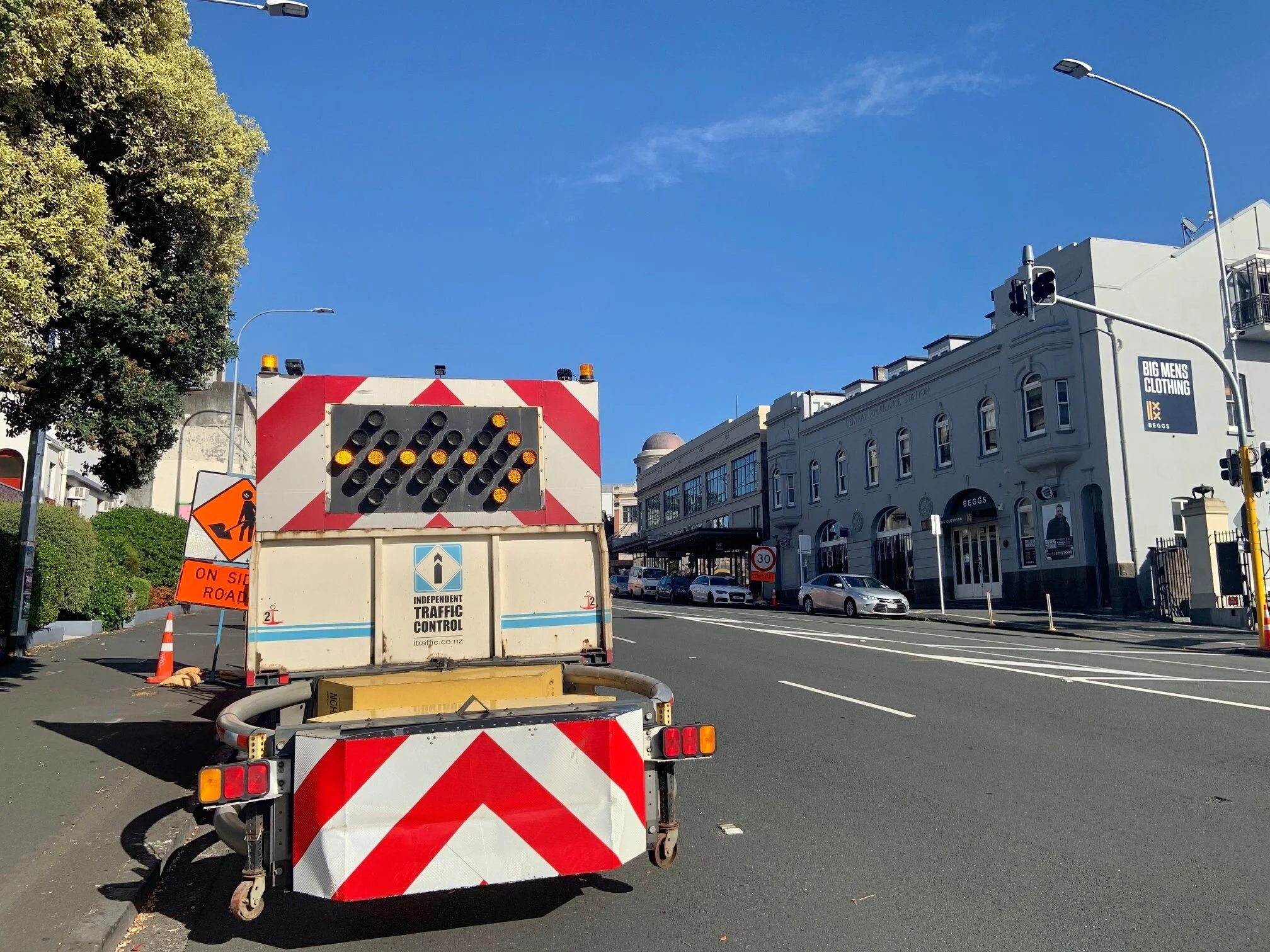  Pitt St- lane closing  