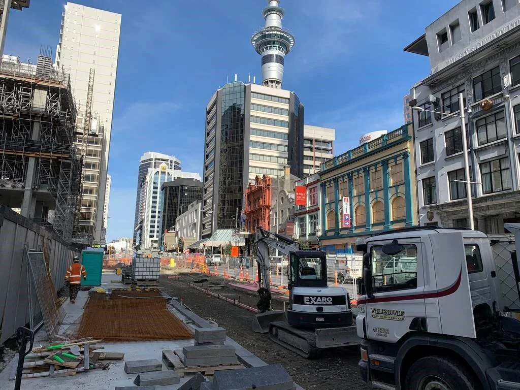  Building a bus bay in Lower Albert St 