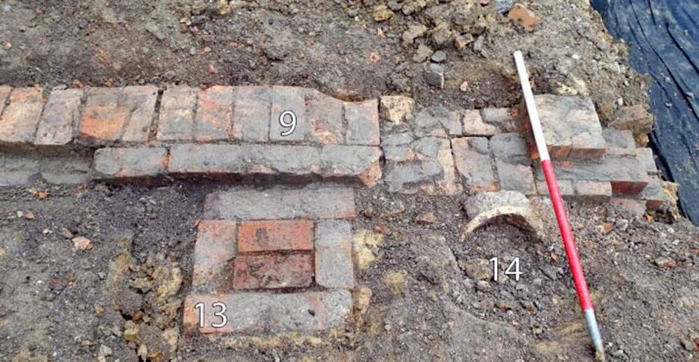   REMAINS: The eastern wall continued under the pavement towards Wellesley Street  