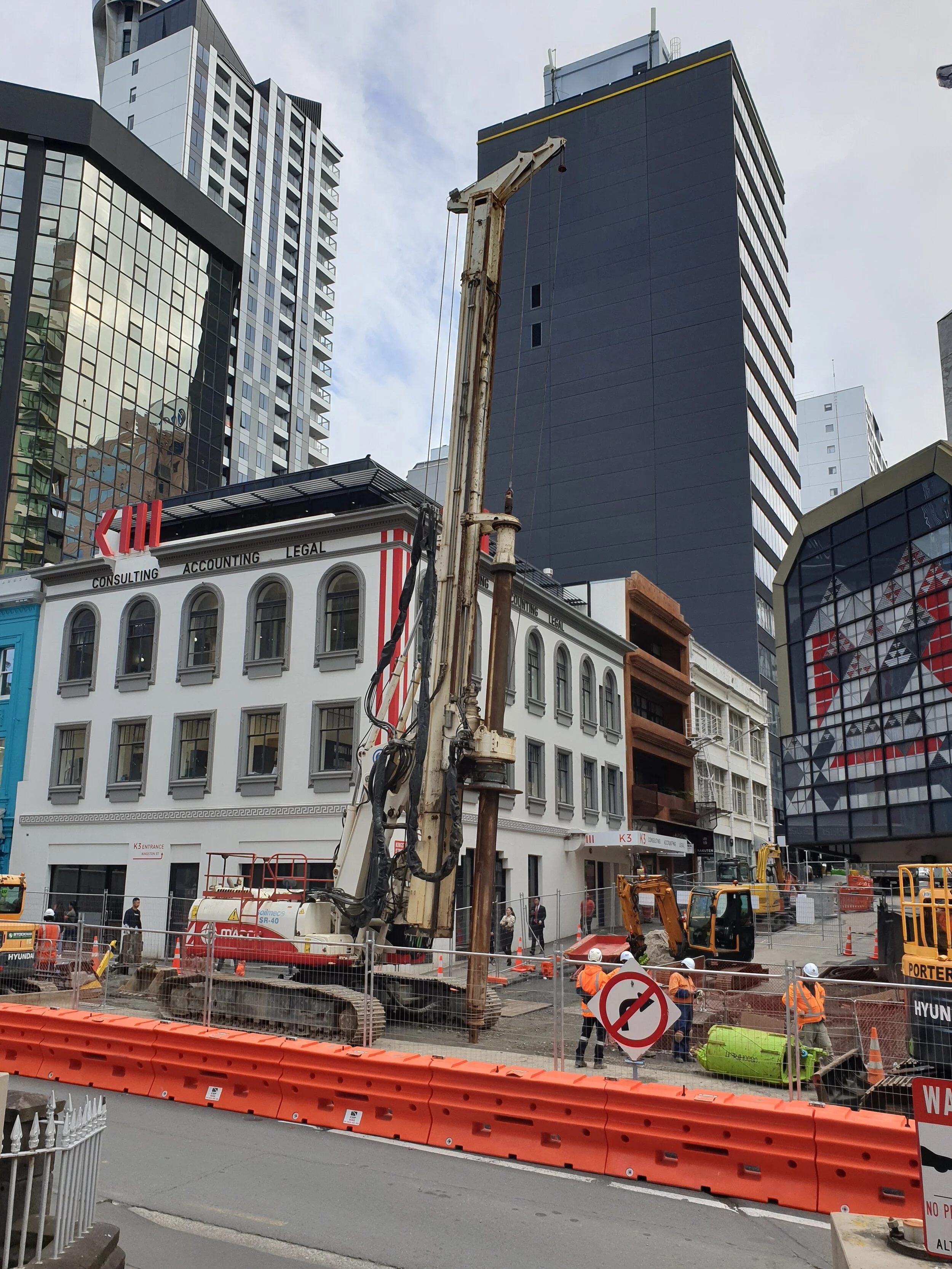  First drilled pile for Aotea Station structure getting setup on Albert St near Kingston St.  June 2020.      