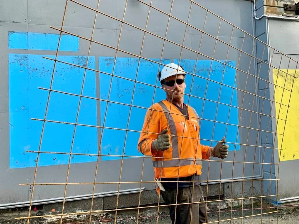  Sprucing up the Lower Albert St area around the Stamford Plaza as part of giving Lower&nbsp;Albert St a new look. 