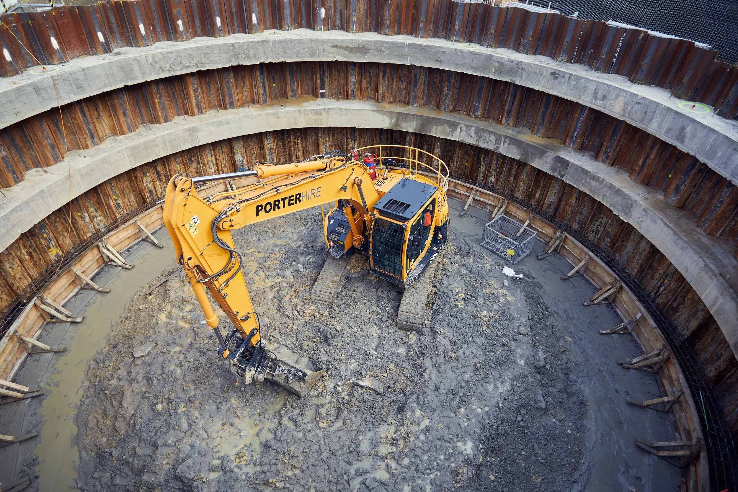  The excavation of the temporary access shaft at Mercury Lane June 2020 