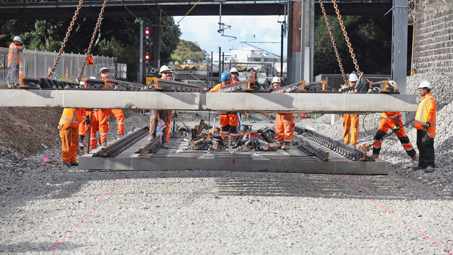 KiwiRail have been helping to reconfigure the existing network to allow for CRL works around Mt Eden.