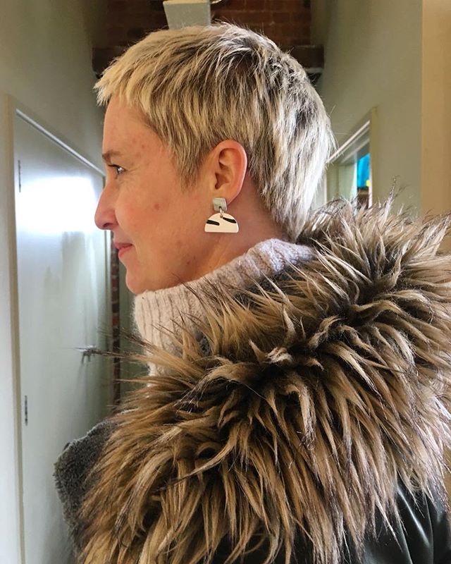 Gorgeous Pixie Cut 😍
#hair #beauty #hairdesign #hairstyle #instahair #hairfashion #fashion #ombre #haircare #hairdo #fashiondiaries #instafashion #hairdye #tutorial #style #hairart #styleinspiration #hairstyling #goodmorning#lewes#sussex#sussexhairs