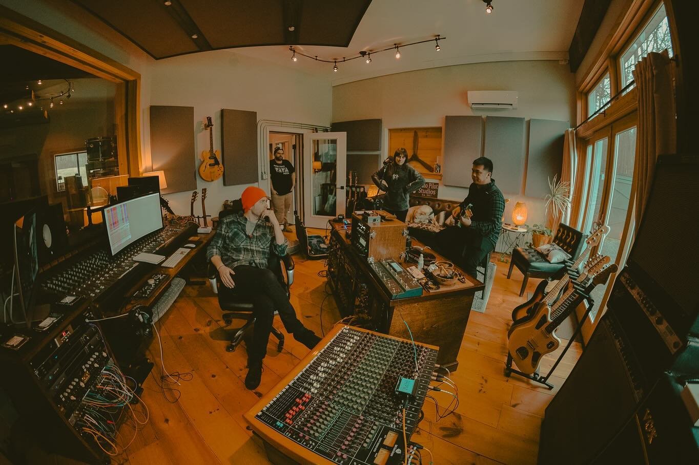 If you haven&rsquo;t been snowed in at the studio you are missing out!! 📸 @billcardella