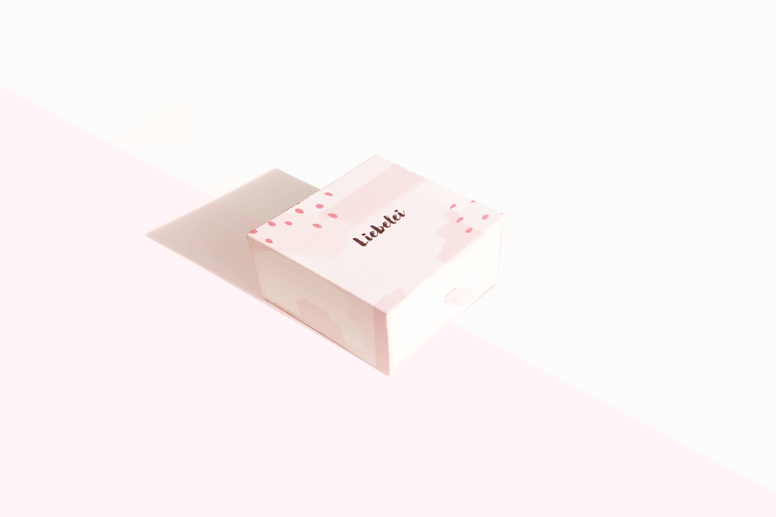 liebelei-lynea-yoni-ei-set-packaging.jpg