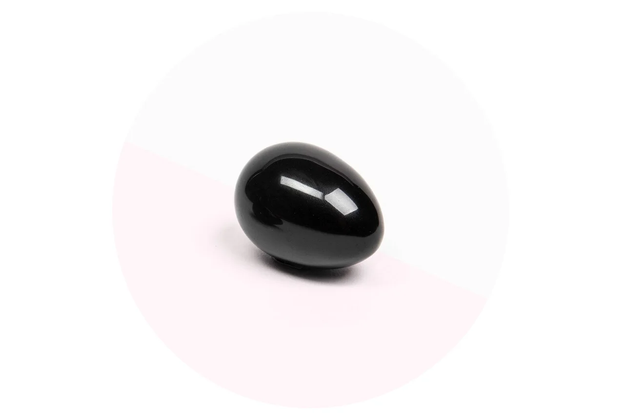 yoni-egg-obsidian-circle.jpg