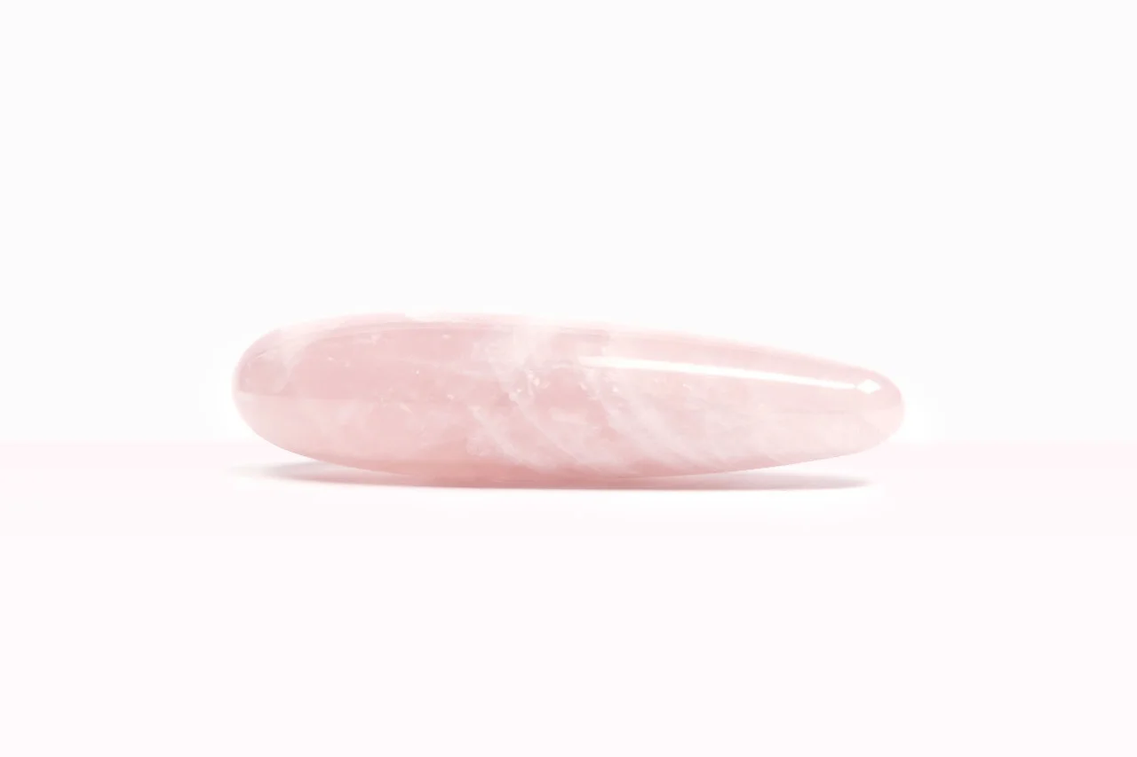 liebelei-faye-rosenquarz-kristalldildo.jpg
