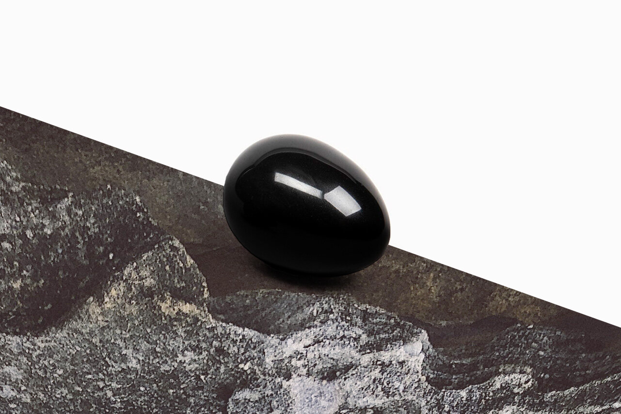obsidian-yoni-ei-nya-l.jpg