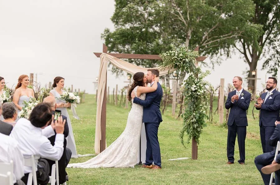 midwesternbride.com | The Midwestern Bride Wedding Planning and Design | Over The Vines Weddings (24).jpg