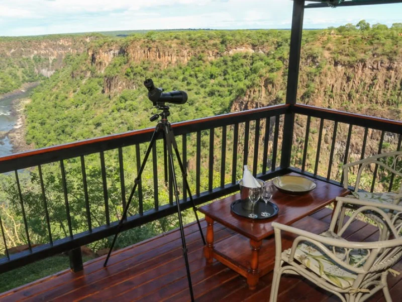 Africa_photographic_safari-victoria_falls