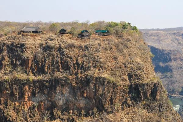 Africa_photographic_safari-victoria_falls