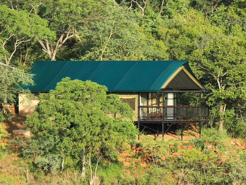 Africa_photographic_safari-victoria_falls