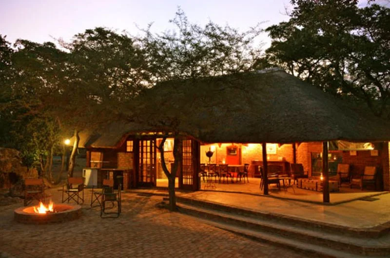 Africa_safari_Bomwaphala4.jpg