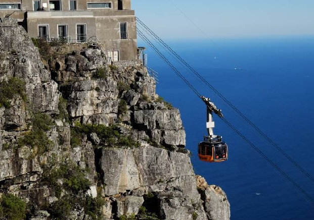 africa-photograpic-safaris-table mountain.jpg