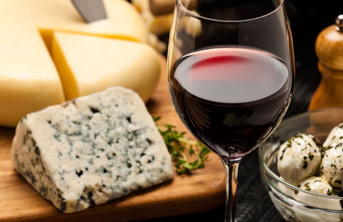 africa-photograpic-safaris-wine-cheese.jpg