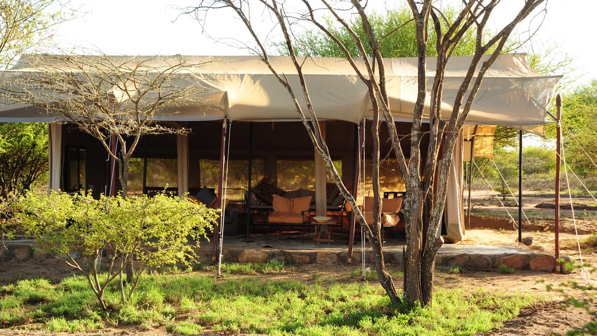 4 nights in camp / Full Boarding, local drinks only