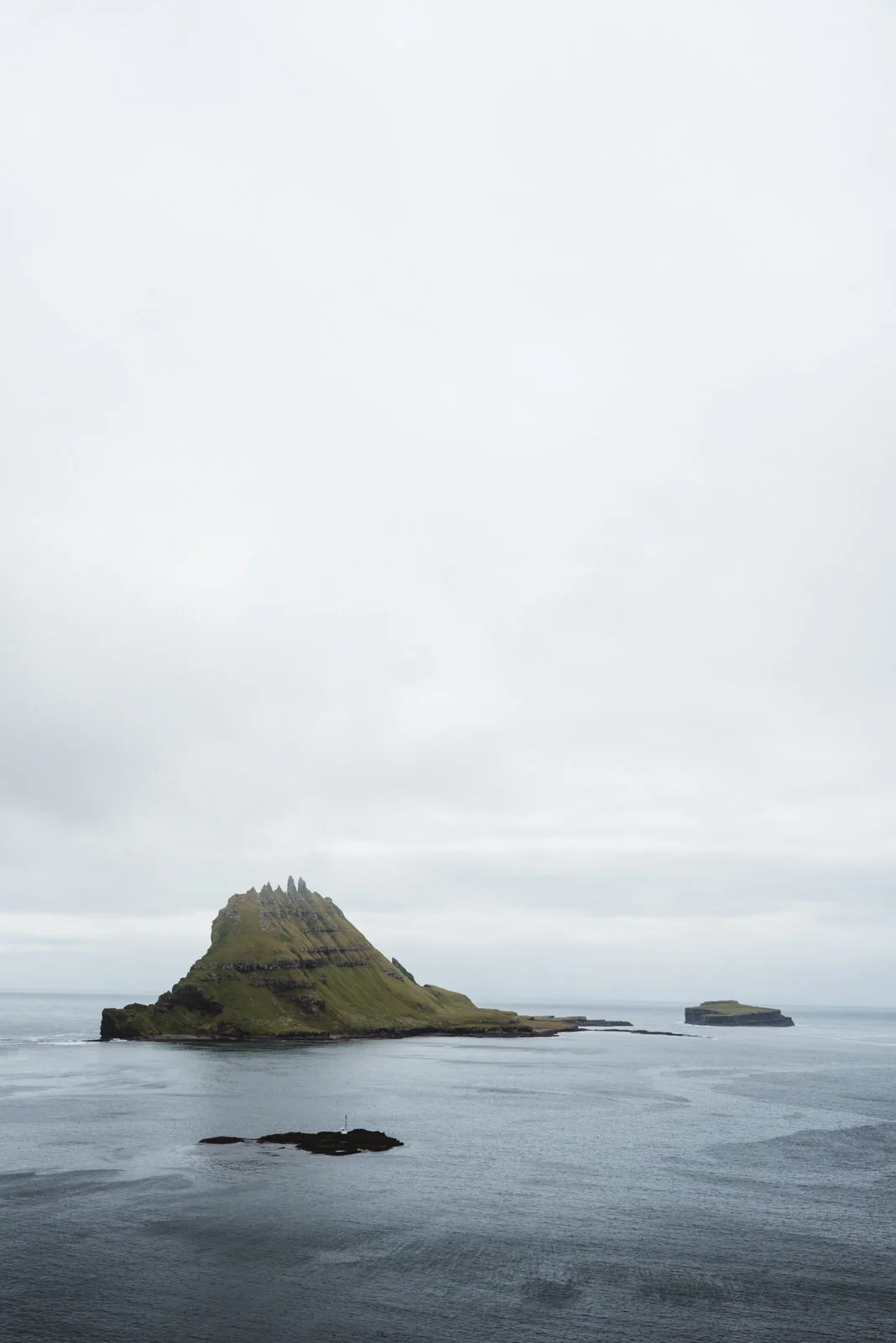 portfolio-78-faroe islands-tindholmur.jpg