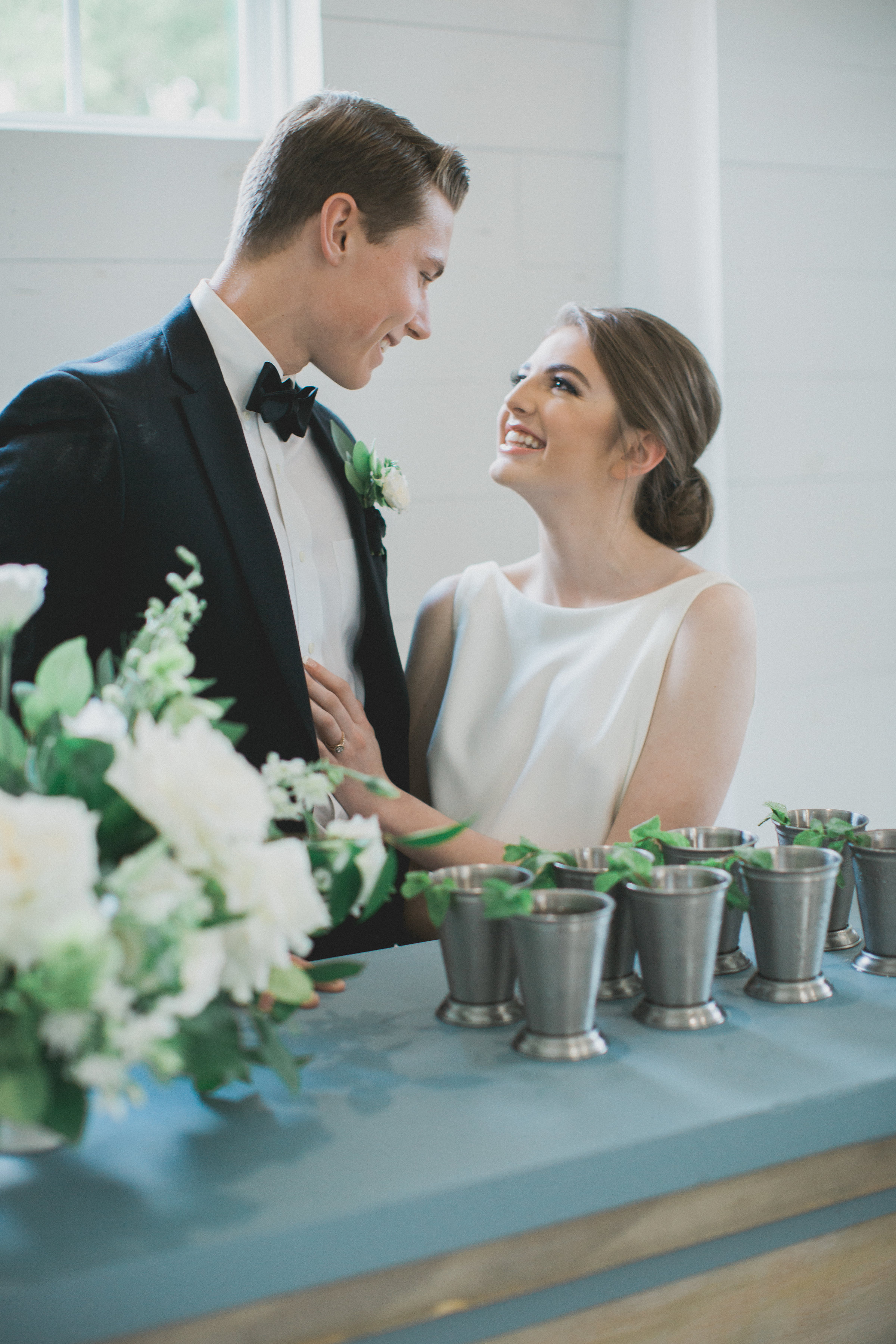 Wedding Signature Cocktail Mint Juleps | Southern Summer White Barn Wedding in Dallas, TX