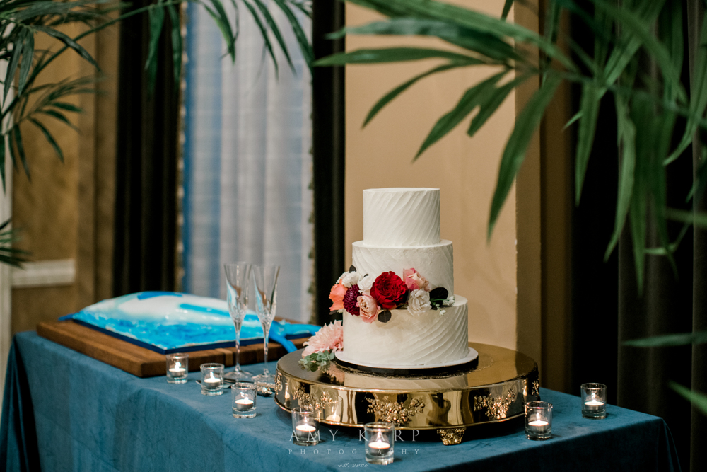 Maroon and Navy Wedding Cake | Formal Downtown Fort Worth Fall Wedding