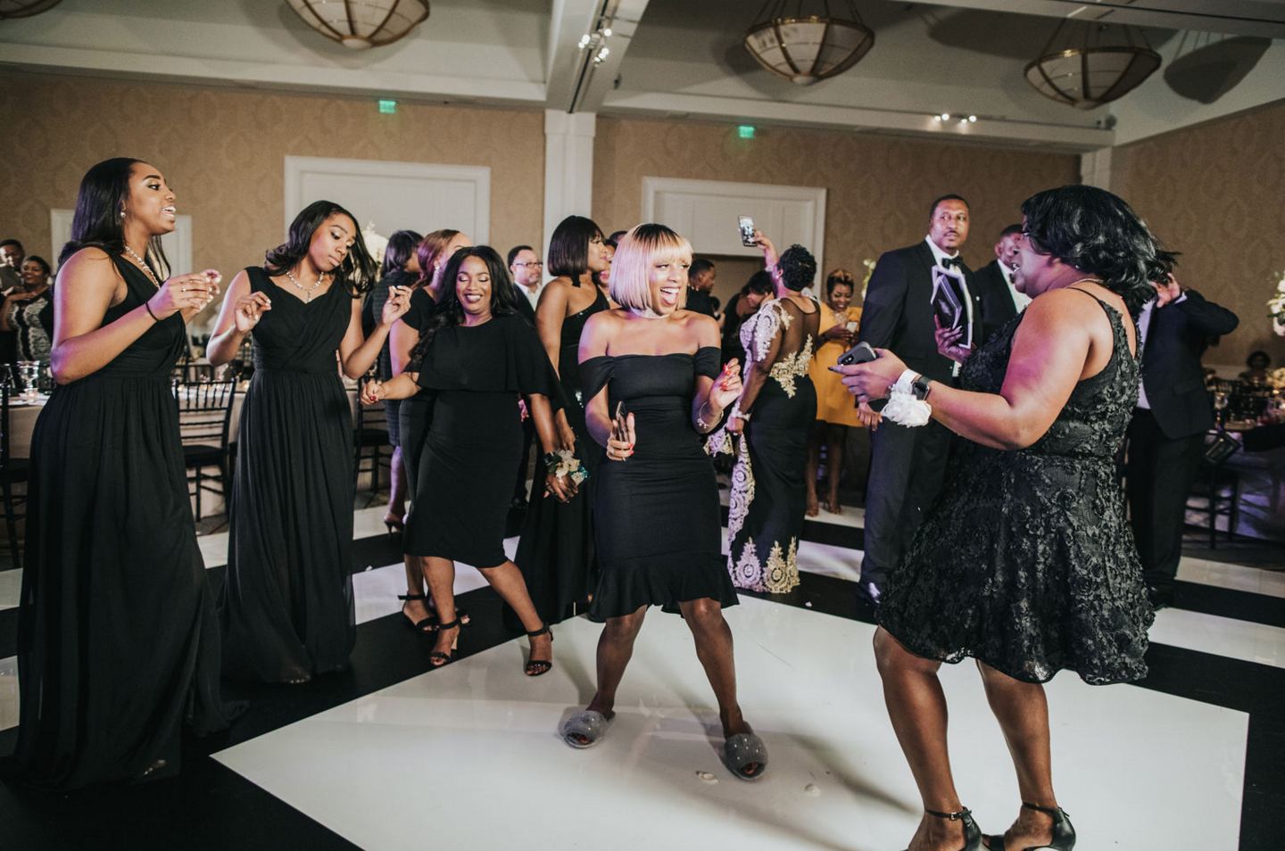 Modern Luxe Downtown Dallas Reception