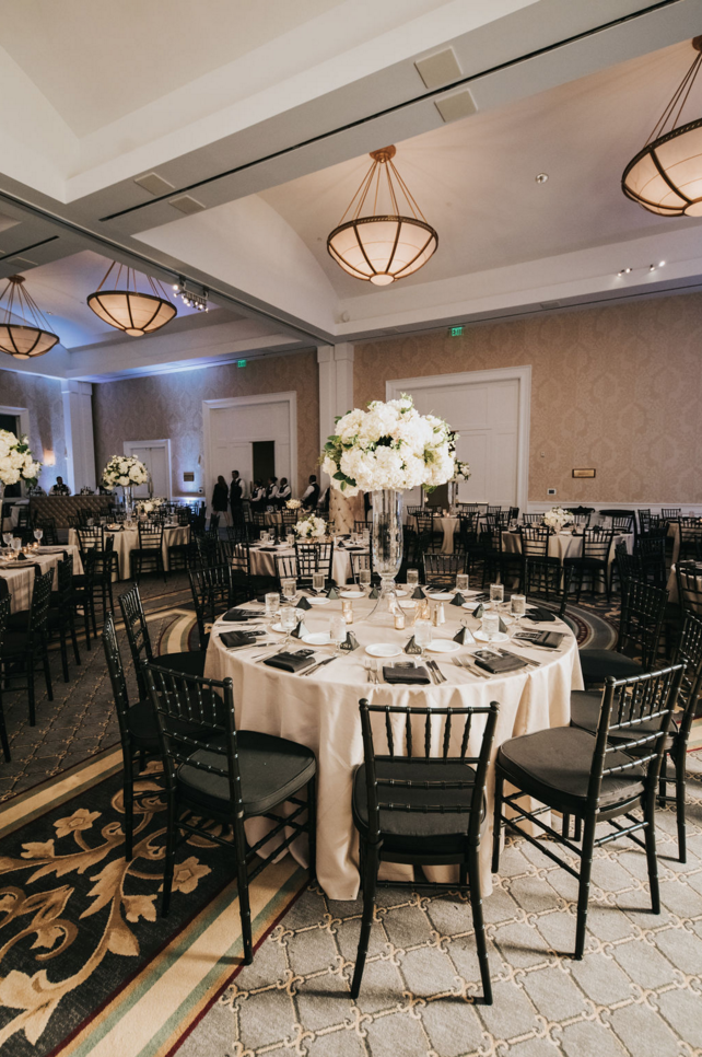 Modern Luxe Dallas Wedding Reception | Downtown Dallas Wedding