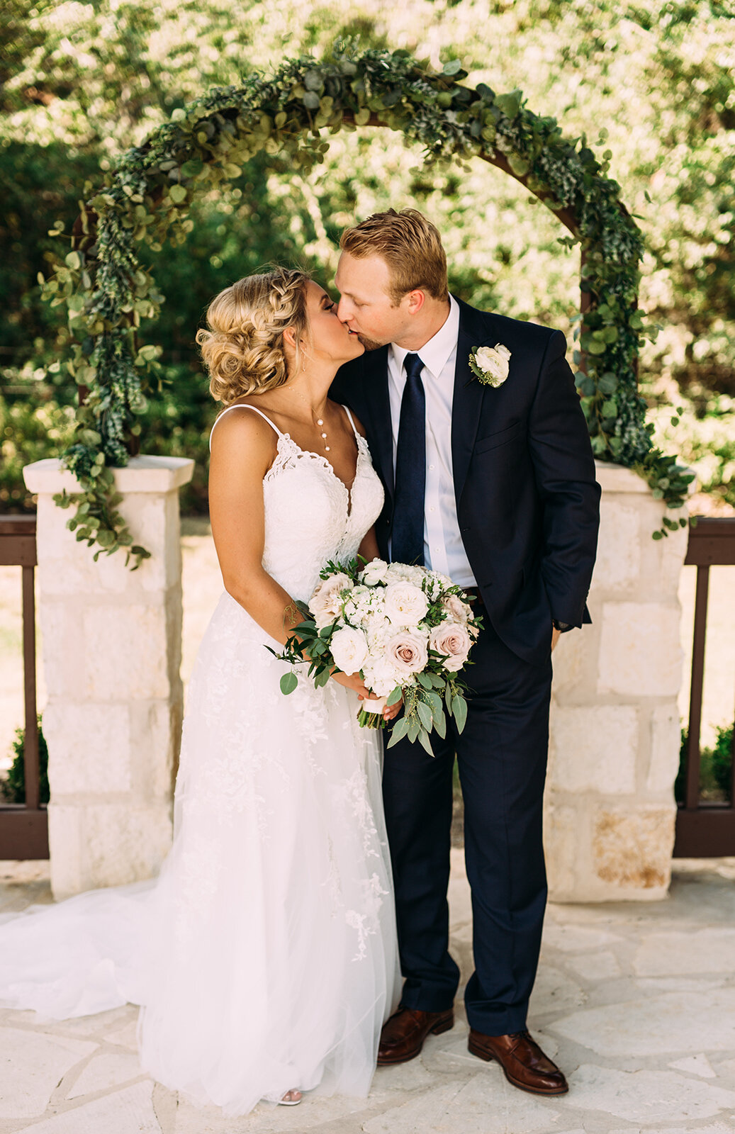 rustic summer outdoor wedding ceremony