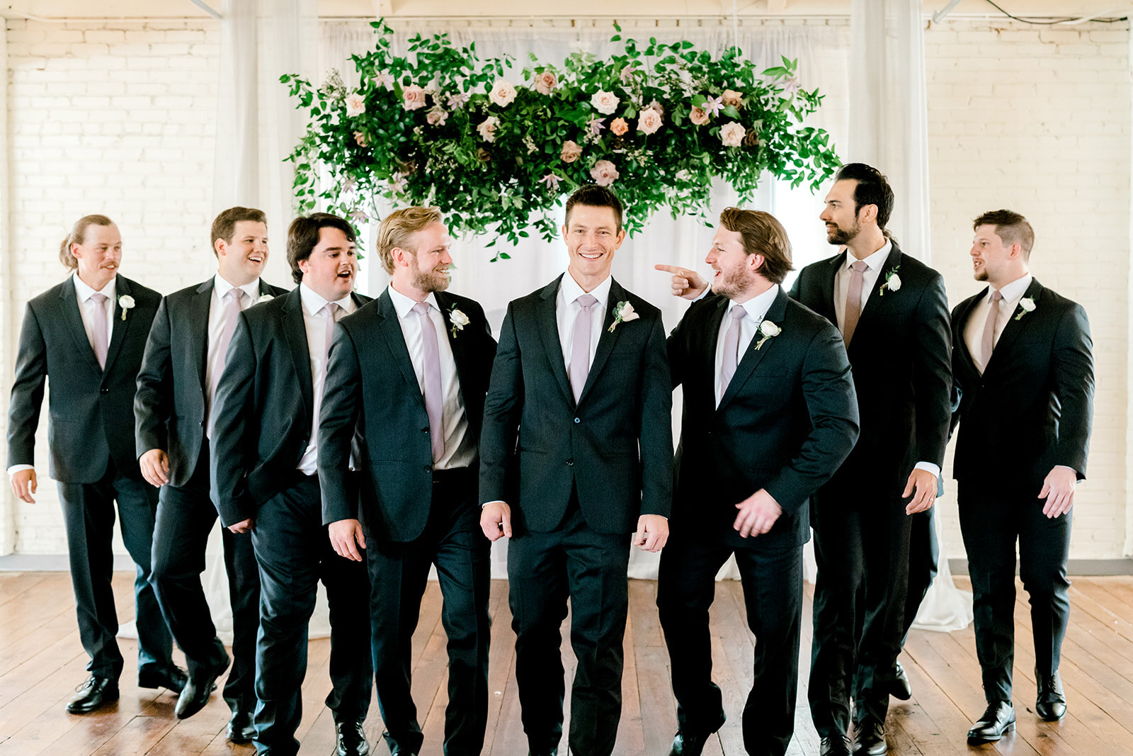 groom and groomsmen.jpg