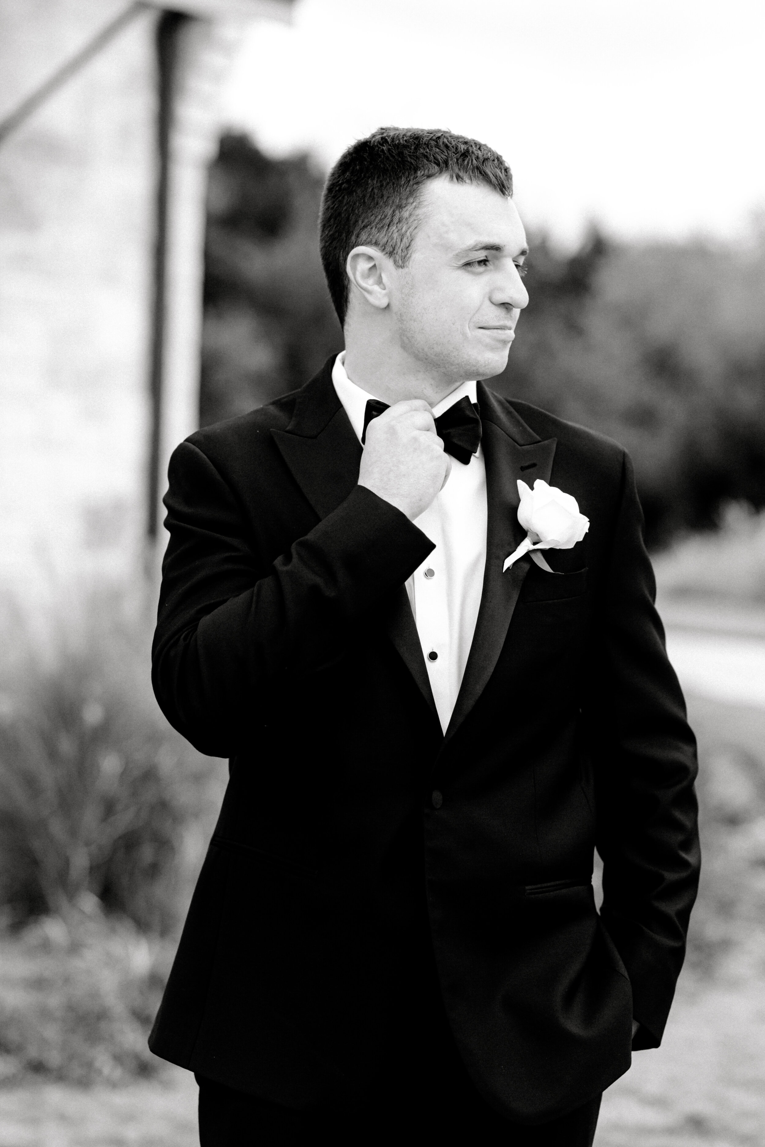groom getting ready pictures.jpg