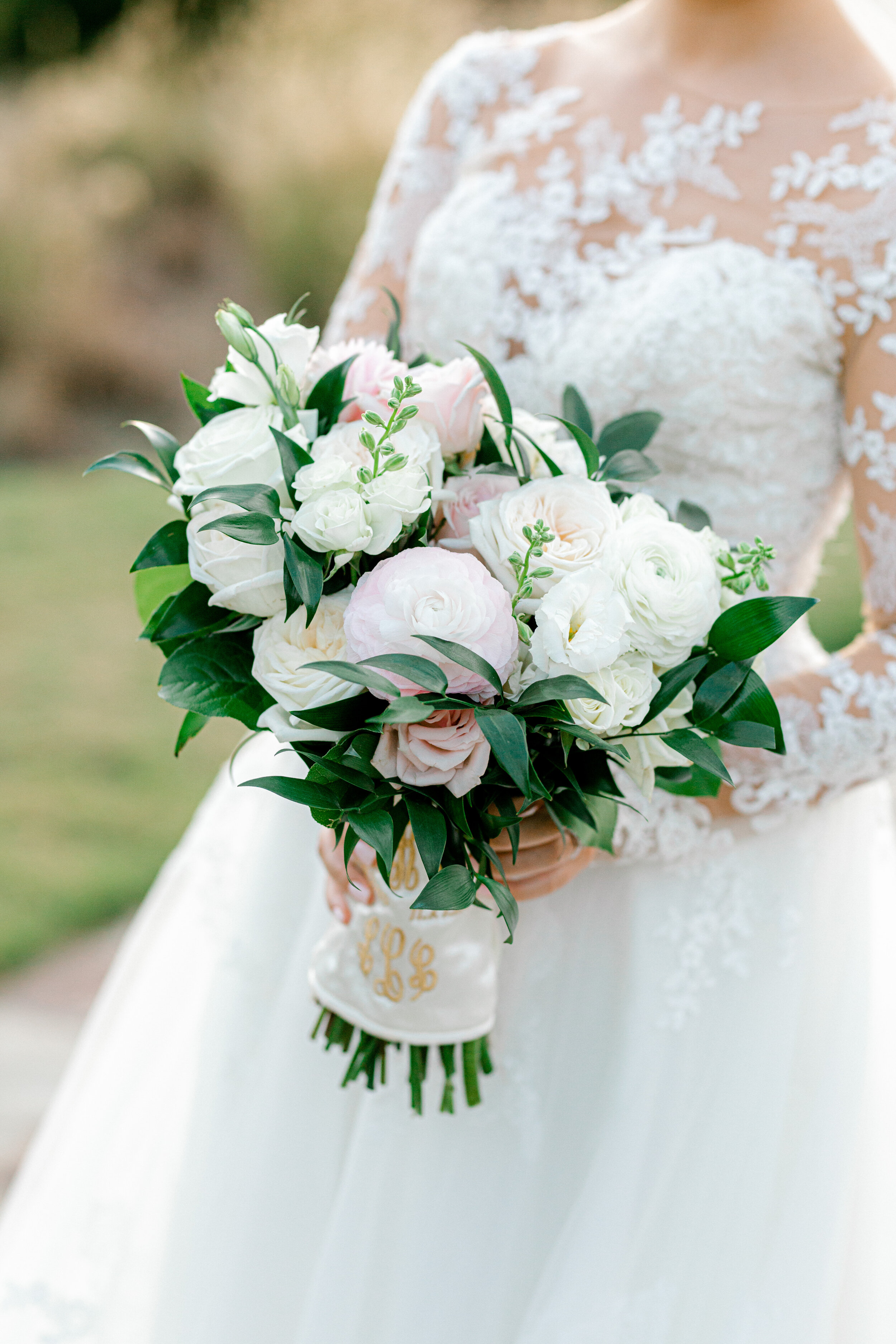 Bouquet wrap texas wedding day details.jpg