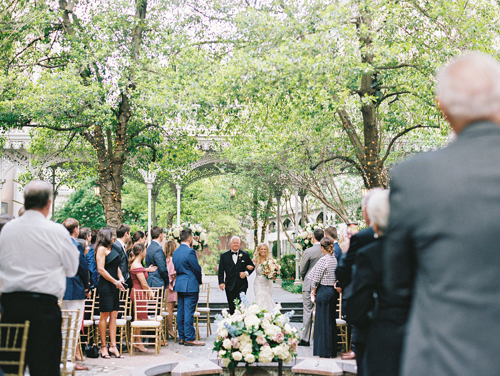 outdoor wedding ceremony in dallas