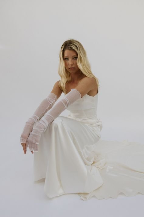 bridal sleeve wedding trend