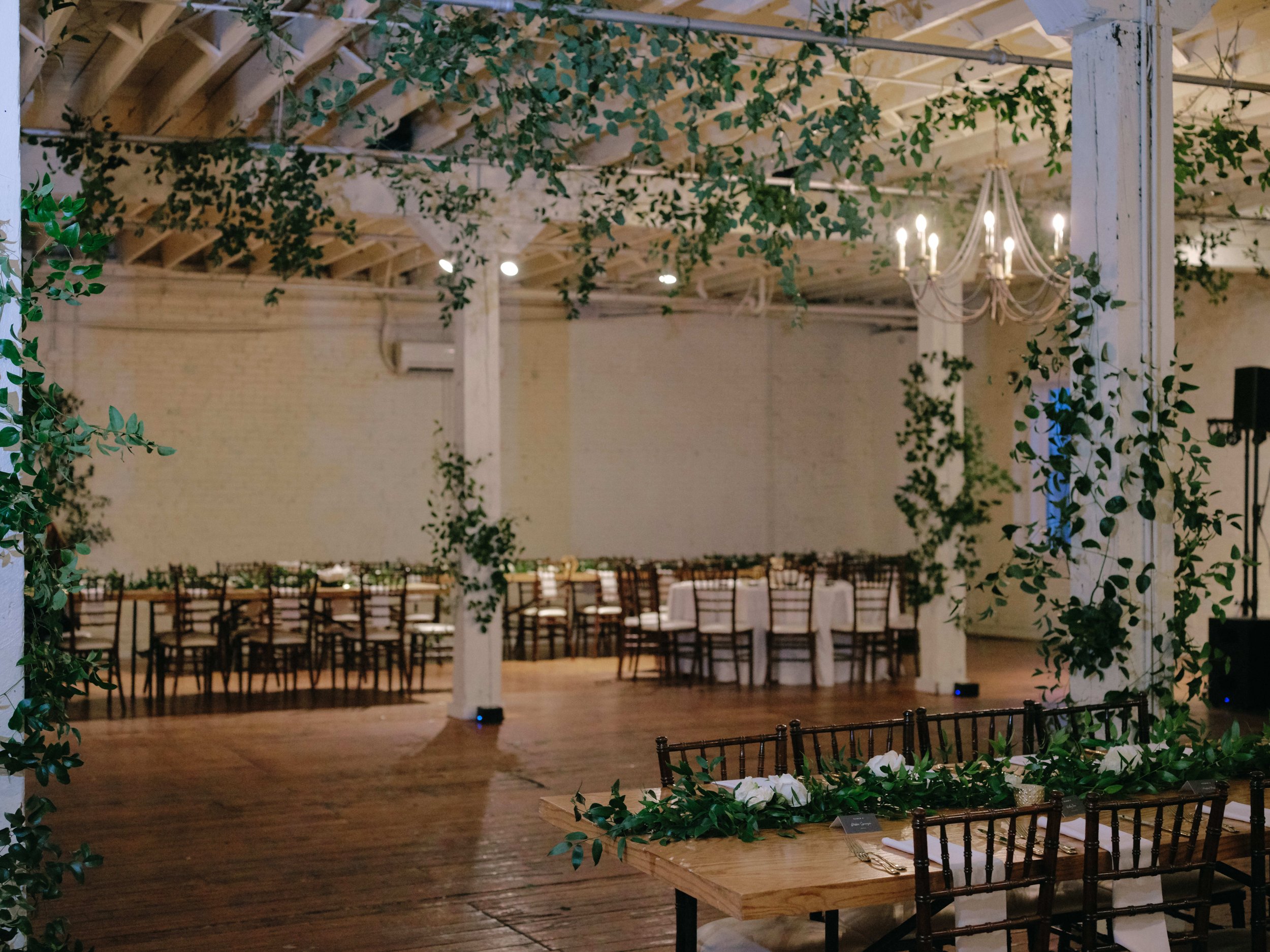 fort worth wedding greenery