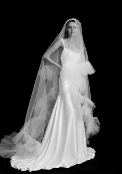 ruffle blusher veil 2023 wedding trends