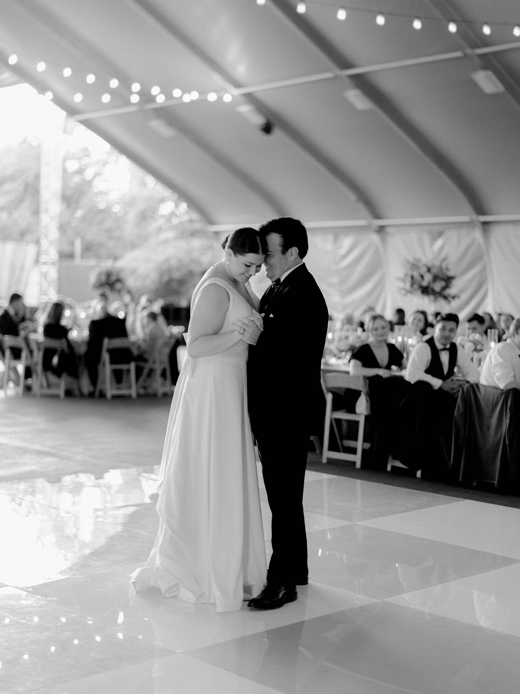 bride and groom first dance fort worth zoo wedding