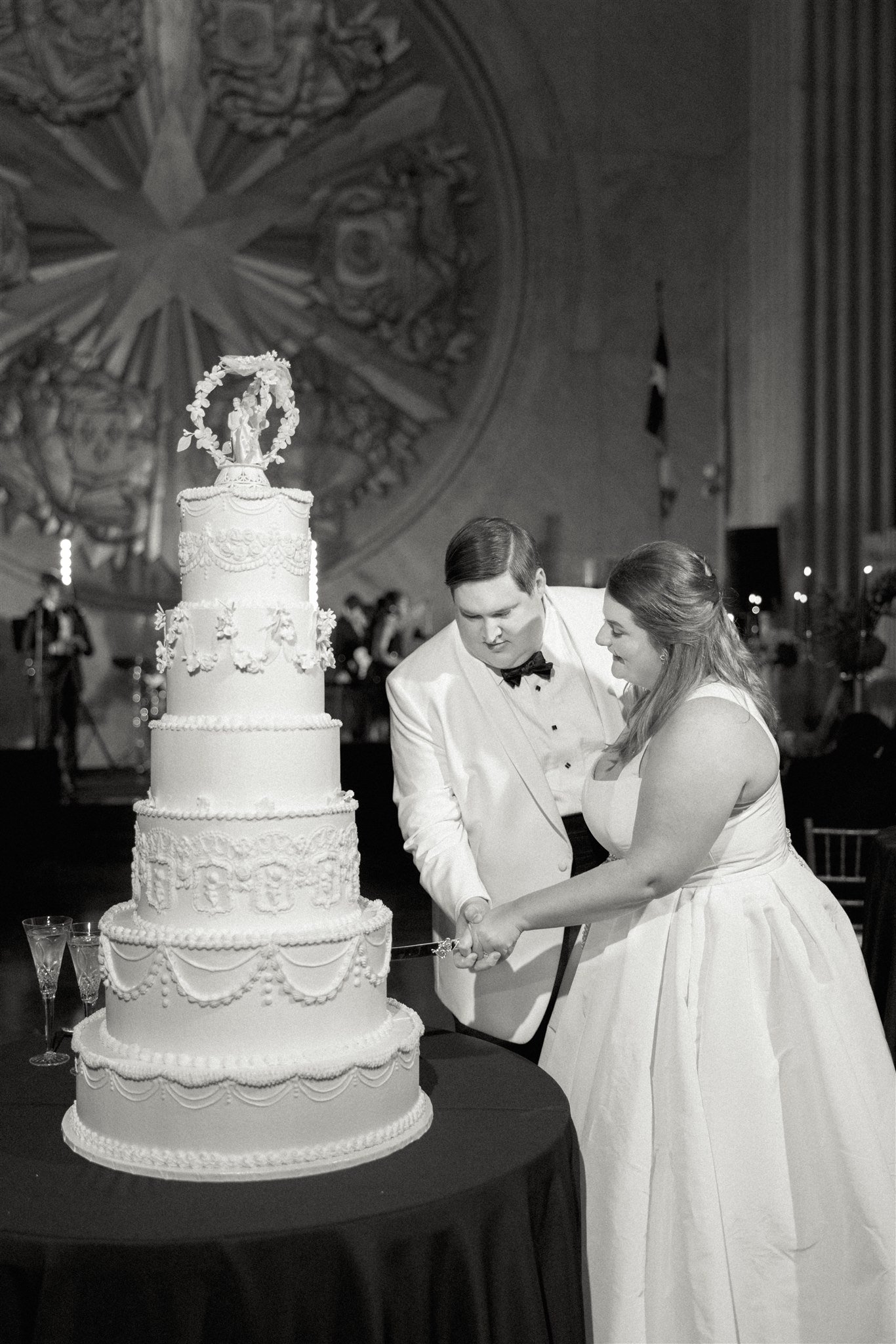 bride and groom vintage buttercream cake with vintage cake topper dallas wedding at hall of state 