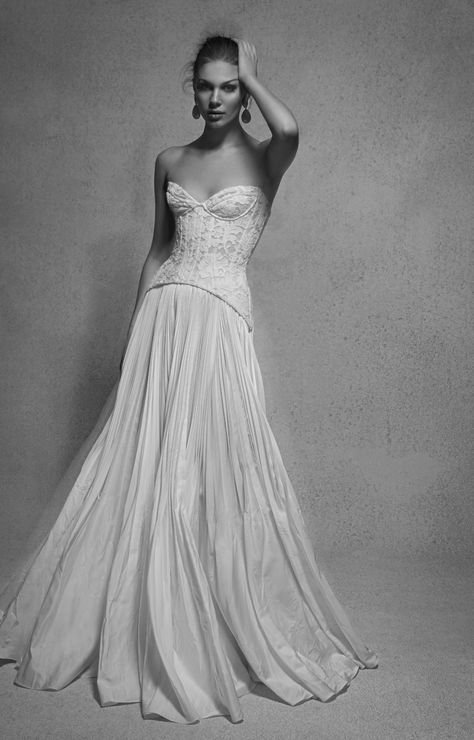 romantic corset lace wedding dress 2024 wedding trends